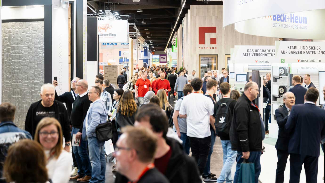 Visitors on the hallway at the exhibition